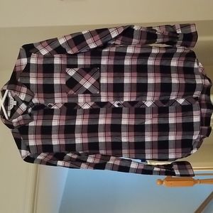 Women's plaid button down shirt,  M/M